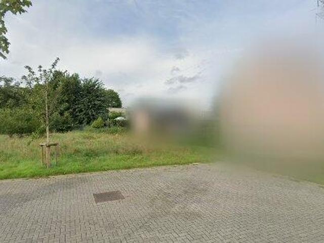 165 m2 apartment for rent in Genk