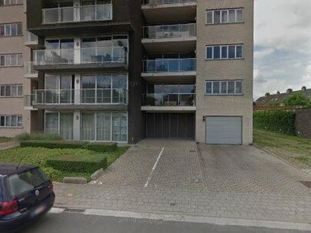 165 m2 apartment for rent in Izegem