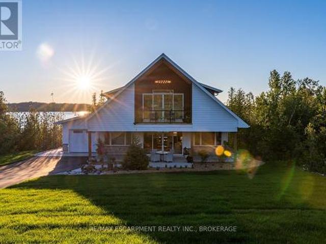 165 Wilson Drive, Georgian Bluffs, ON, N0H 2T0 house for sale | Listing ID X13507 | Royal LePage