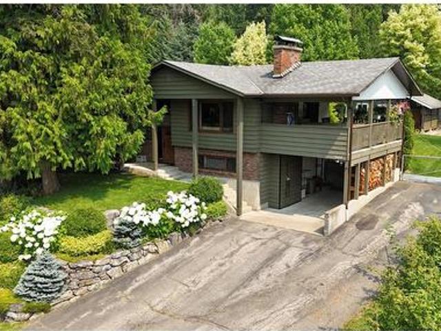 1664 Birch Drive, Revelstoke, BC, V0E 2S1 house for sale | Listing ID 10395 | Royal LePage