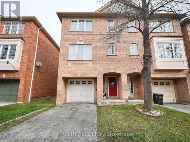 166 80 Acorn Place, Mississauga, ON, L4Z 4C7 townhouse for sale | Listing ID W11822 | Royal LePage