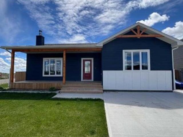 166 9 Street, Fort Macleod, AB, T0L 0Z0 house for lease | Listing ID A2320 | Royal LePage