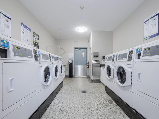 166 Carlton Street 1 Bedroom Apartment for Rent at 166 Carlton St, Toronto, ON M5A 2K5 Garden District