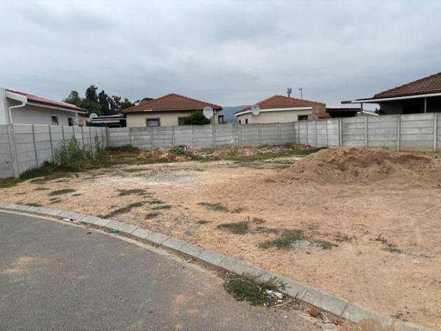 166 m² Land available in Dal Josafat