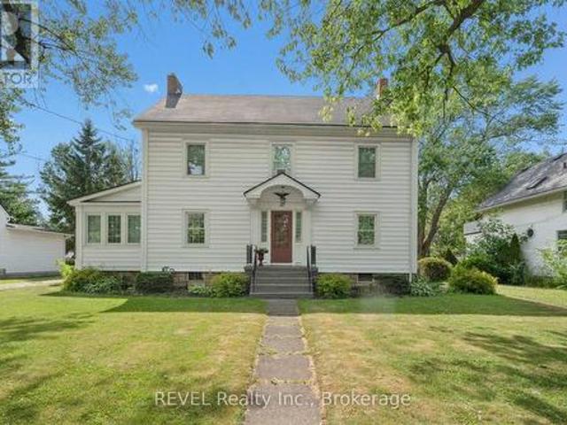 166 North Street N, Fort Erie Central, ON, L2A 3R7 house for sale | Listing ID X13568 | Royal LePage