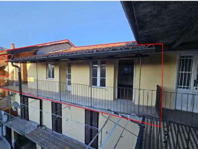 167/2025 U VA Trilocale in asta a Azzio