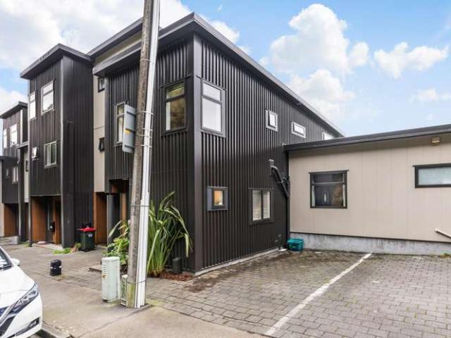 167 Grant Road, Thorndon, Wellington City