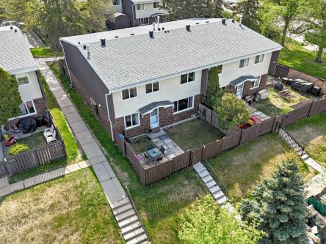 167 Roseland Village Nw, Edmonton, AB, T5E 5R6 townhouse for sale | Listing ID E4501 | Royal LePage