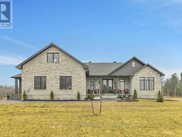1684 Trizisky Street, North Dundas, ON, K0E 1S0 house for sale | Listing ID X12251 | Royal LePage
