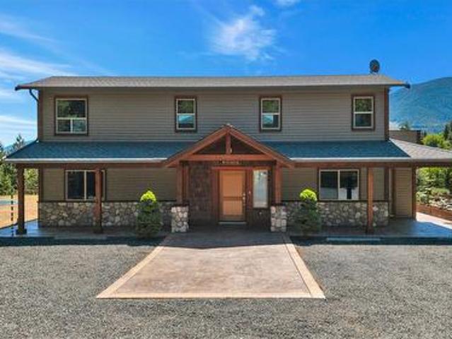 1680 Peligren Pl, Qualicum Beach, BC, V9K 2S3 house for sale | Listing ID 1046 | Royal LePage