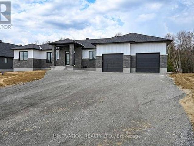 1683 Sharon Street, North Dundas, ON, K0E 1S0 house for sale | Listing ID X12119 | Royal LePage