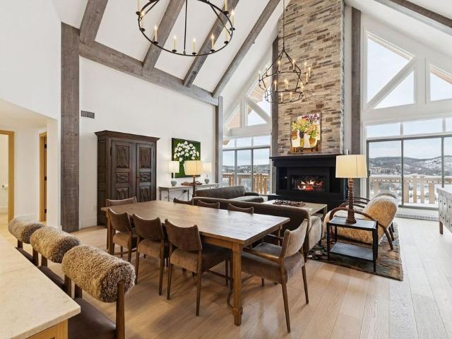 168 Ch. au Pied de la Montagne, Apt. 10, QC, CA, Mont Tremblant