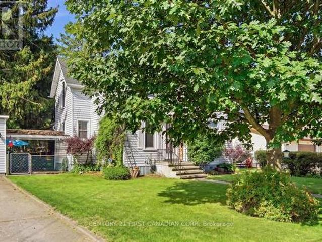168 Graham Road, West Elgin West Lorne, ON, N0L 2P0 house for sale | Listing ID X13707 | Royal LePage