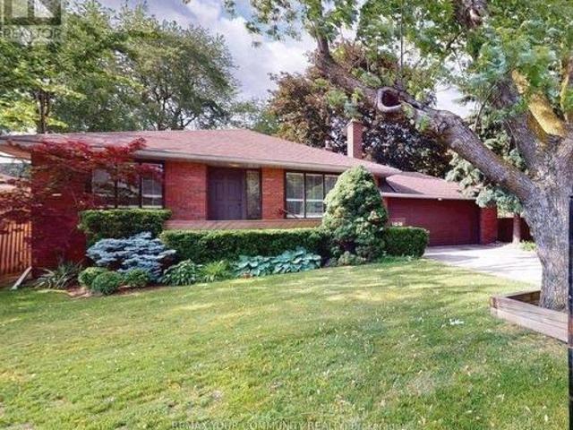 168 York Mills Road E, Toronto, ON, M2L 1K7 house for sale | Listing ID C13415 | Royal LePage