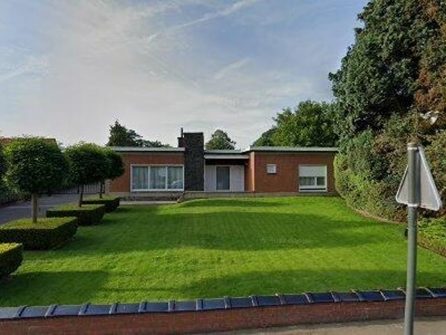 1694 m2 warehouse for sale in Meulebeke