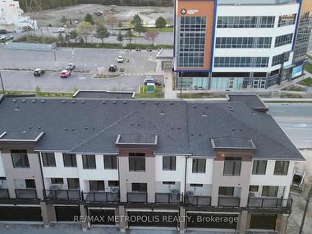 1695 Dersan Street, Pickering, ON, L1X 0S9 townhouse for lease | Listing ID E13423 | Royal LePage