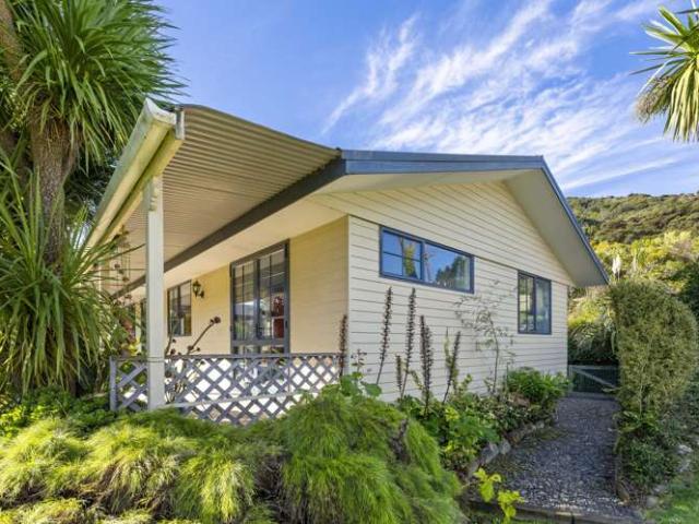 1695 Queen Charlotte Drive, Linkwater, Marlborough