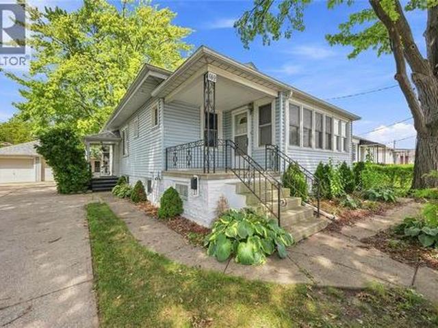 169 Capel Street, Sarnia, ON, N7T 6T3 house for sale | Listing ID 26020 | Royal LePage