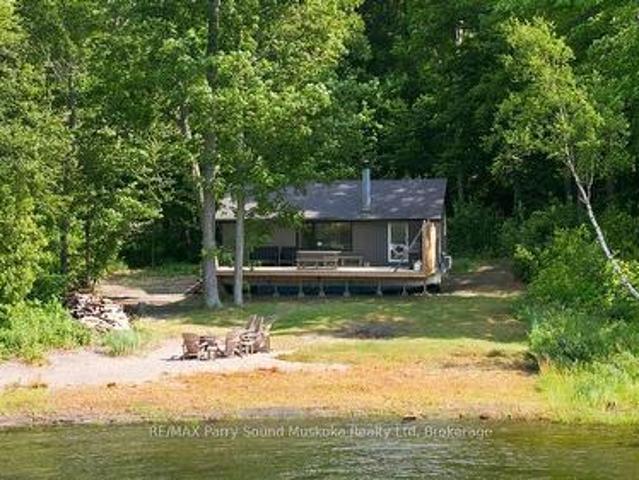 169 Paradise Lane, Carling, ON, P2A 2X4 house for sale | Listing ID X13632 | Royal LePage
