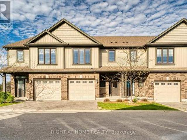 16 1030 Oakcrossing Gate, London North M, ON, N6H 0H1 townhouse for lease | Listing ID X13633 | Royal LePage