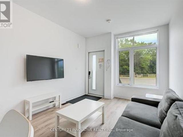 16 1720 Simcoe Street, Oshawa, ON, L1G 4X9 townhouse for lease | Listing ID E13023 | Royal LePage