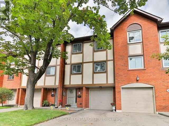 16 1764 Rathburn Road E, Mississauga, ON, L4W 2N8 townhouse for sale | Listing ID W13694 | Royal LePage