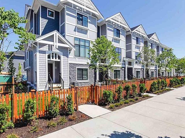 16 19133 73 Avenue Surrey, British Columbia