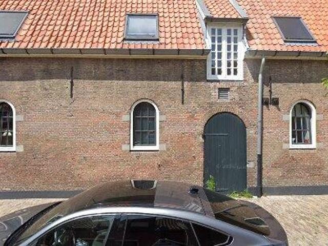 16 19 m2 office space for rent in Bergen op Zoom
