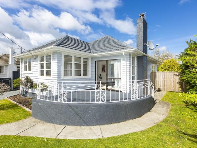 16 Thackeray Street, Trentham 16 Thackeray Street, Trentham, Upper Hutt