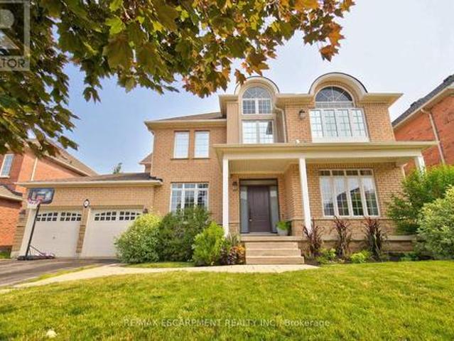 16 Watercliff Place, Hamilton, ON, L8E 6E5 house for sale | Listing ID X13581 | Royal LePage