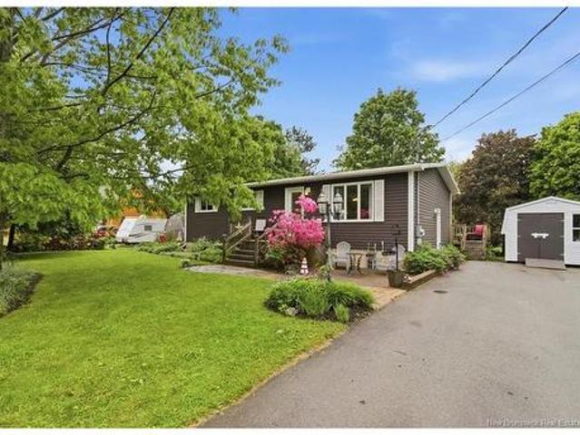 16 Webster Ave, Sussex Corner, NB, E4E 3A5 house for sale | Listing ID NB141288 | Royal LePage