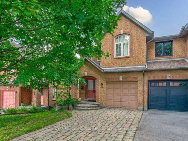 16 Westvillage Drive, Hamilton, ON, L9B 2M5 house for sale | Listing ID X13597 | Royal LePage