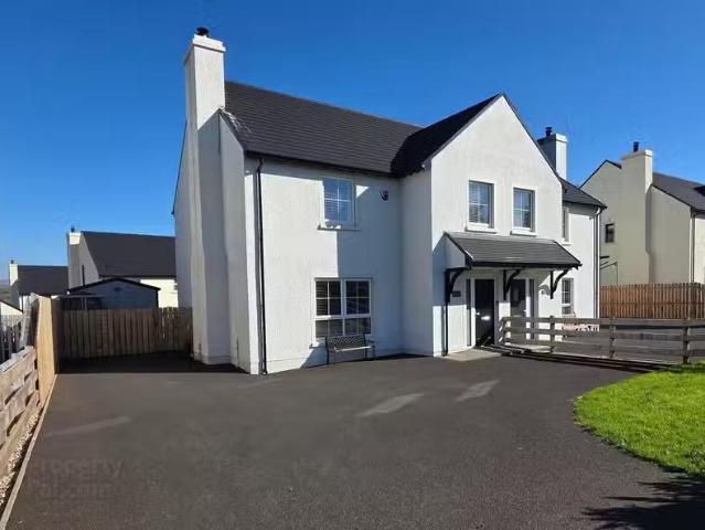 16 Whitehall View