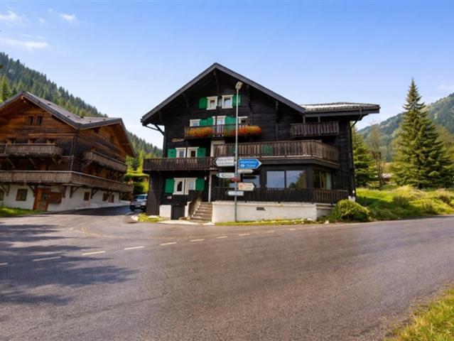 16 Zimmer Gasthaus mit Bar zu mieten in Morgins