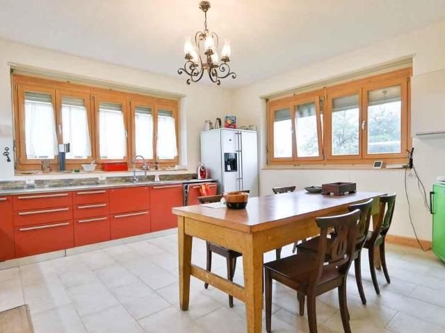 16 Zimmer Tessinerhaus mit 4 Wohnungen mit Bauland und Aussicht / house ticinese of 16 rooms with 4 apartments and building land | dreamo. Ch