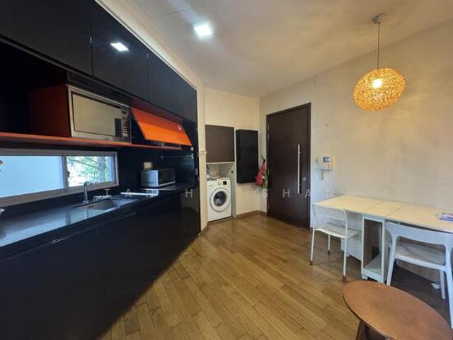 16 @ Amber Apartment For Sale, $1,200,000, 2 Bed 2 Bath 667 sqft $1,799.00 psf