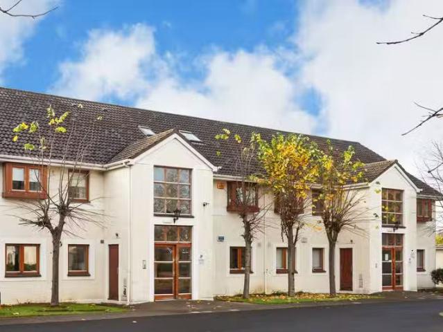 16 Ashleigh Court, Castleknock, Dublin 15, D15X0KF is for sale