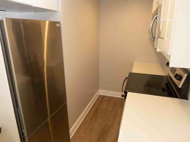 16 Armour Drive, Welland 1 Bedroom Apartment for Rent at 16 Armour Dr, Welland, ON L3C 2N8
