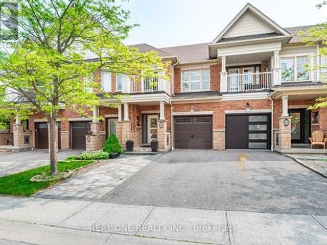 16 Bearings Avenue, Whitchurch Stouffville, ON, L4A 0W6 house for sale | Listing ID N12201 | Royal LePage