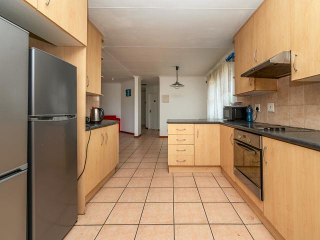 16 Bedroom House For Sale in Summerstrand