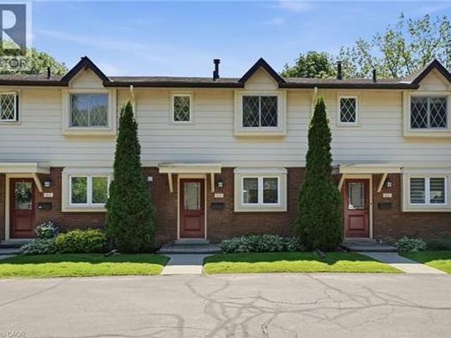 16 Bond Street S Unit# D 4, Dundas, ON, L9H 3H1 townhouse for sale | Listing ID 40837 | Royal LePage