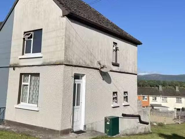 16 Brandondale, Graiguenamanagh, Co. Kilkenny, R95K3V8 is for.