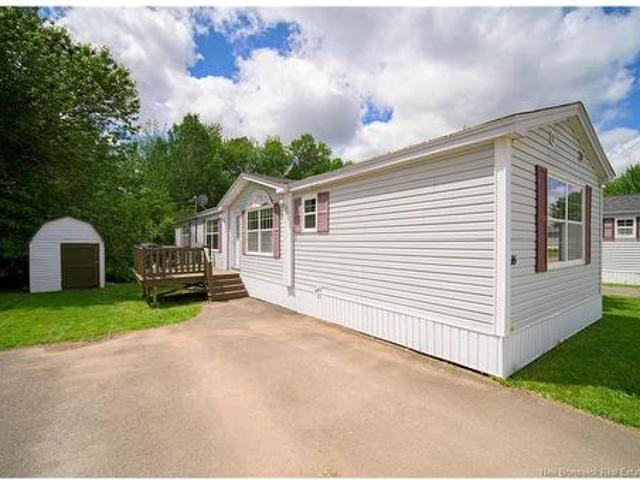 16 Burton St, Burton, NB, E2V 2Z1 house for sale | Listing ID NB142646 | Royal LePage