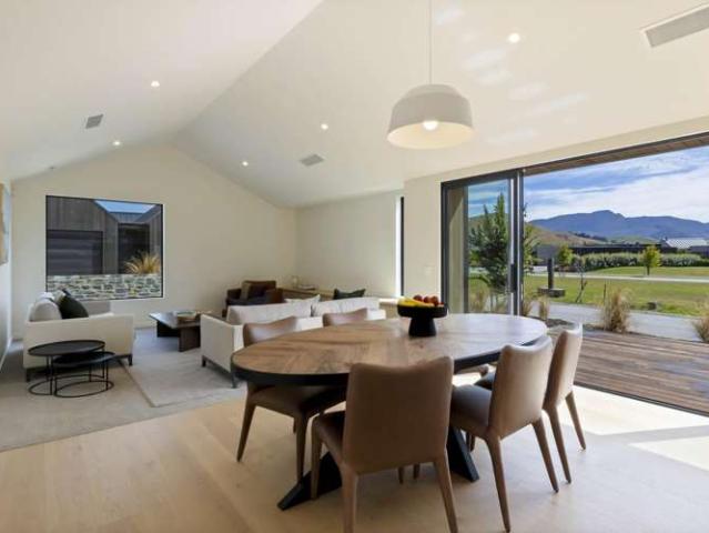 16 Carrick Lane, Lake Hayes Estate, Queenstown