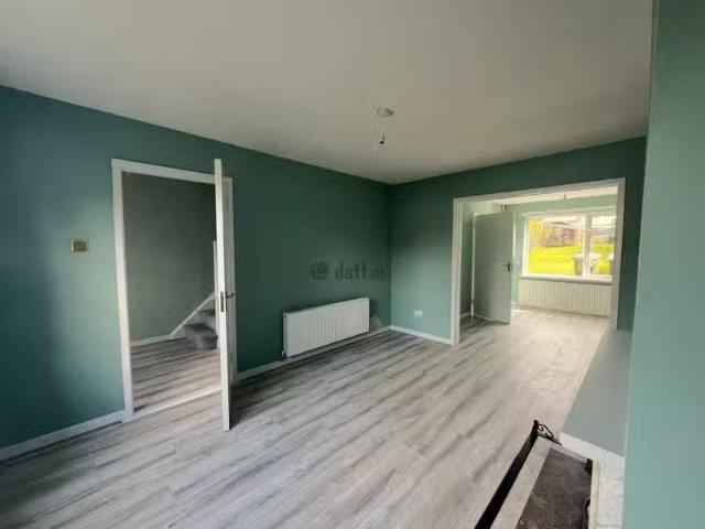 16 Castle Park, Castletown Road is for rent