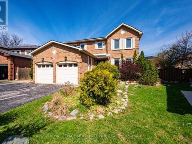 16 Cox Crescent, Brampton, ON, L6X 3H1 house for sale | Listing ID W13493 | Royal LePage