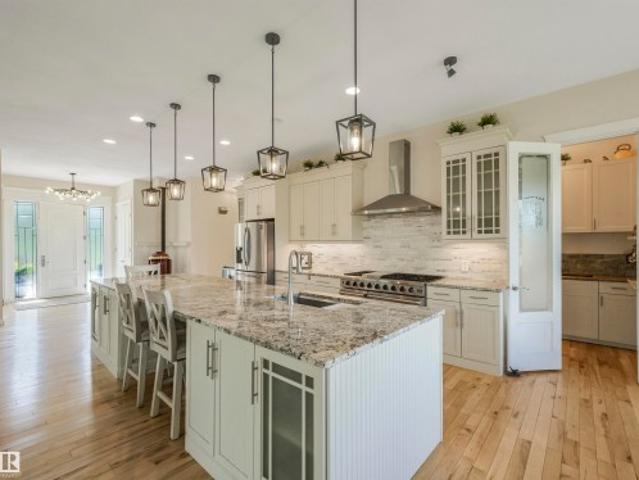 16 Crystal Keys Crescent, Rural Wetaskiwin County, AB, T0C 2V0 house for sale | Listing ID E4501 | Royal LePage