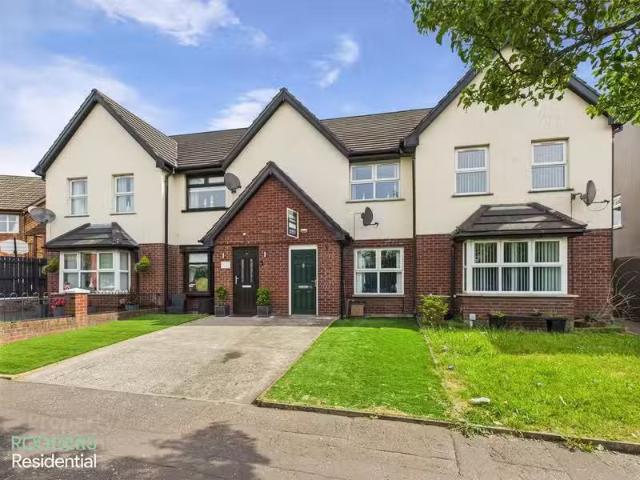 16 Cupar Way