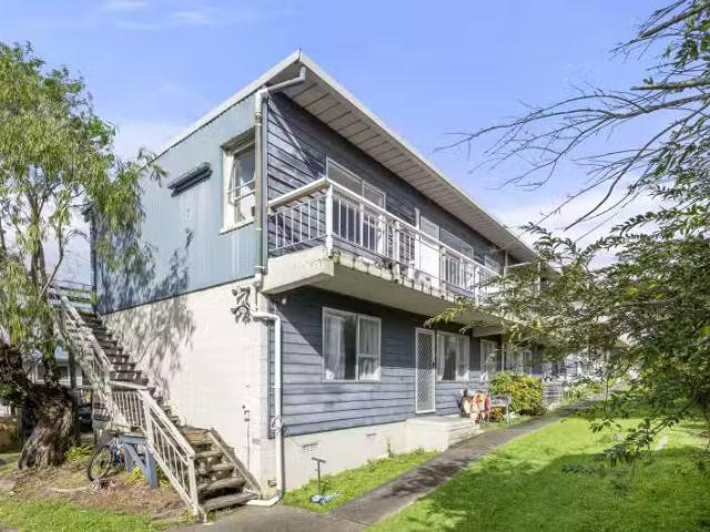 1/6 Eden View Road, Sandringham, Auckland City For Sale