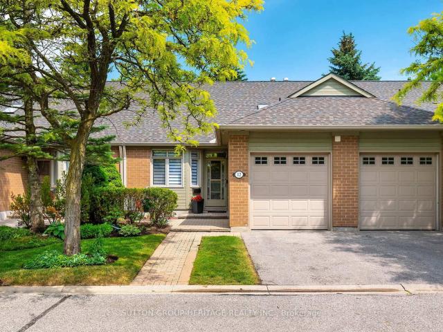 16 Emily Glen Way | Swan Lake Village Townhouses | 2 Townhouses for Sale | Condos. Ca